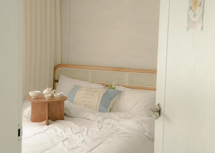 Appartement Hongik Univ Station Greenery Terrace House